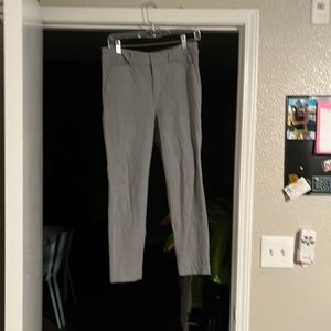 Gray Ild Navy size 6 business casual pixie pants
